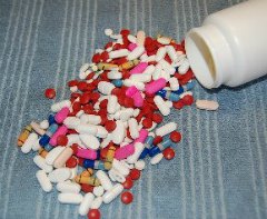 Some medicines are fine, but some are dangerous to dogs. Some medicines are fine, but some are dangerous to dogs.